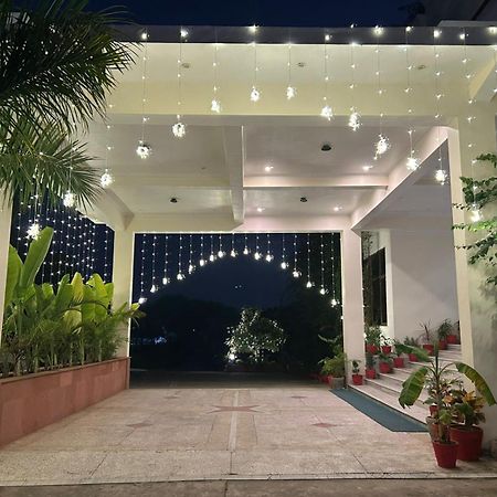 Gautam Hotels & Resorts Khajurāho Exterior foto