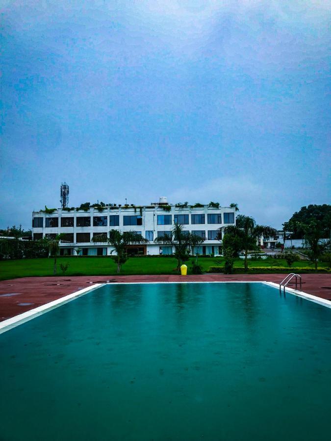 Gautam Hotels & Resorts Khajurāho Exterior foto
